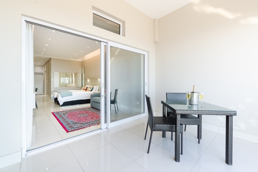 11 Bedroom Property for Sale in Camps Bay Western Cape
